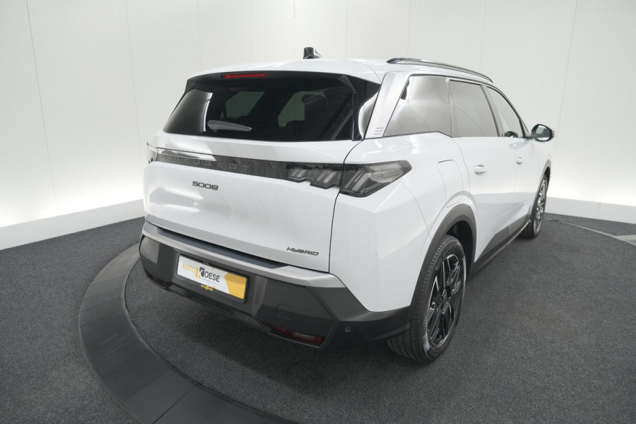 Peugeot 5008 Hybrid 136 e-DCS6 Allure | 7 Zitplaatsen | Camera | Stoelverwarming | Panoramic Navigation pack