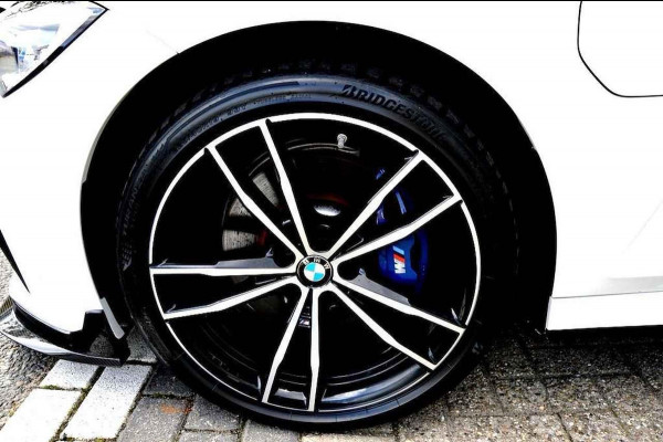 BMW 3-serie 330e High Executive M Performance CARBON/LASER