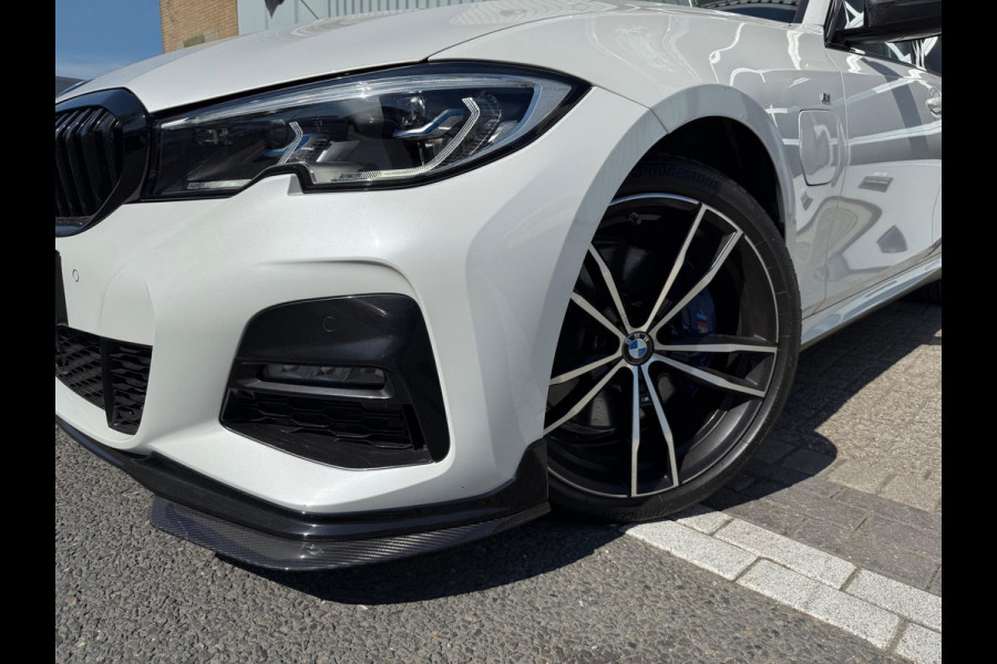 BMW 3-serie 330e High Executive M Performance CARBON/LASER