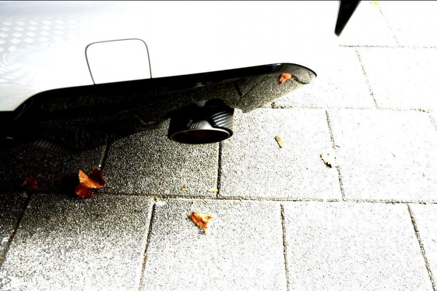 BMW 3-serie 330e High Executive M Performance CARBON/LASER