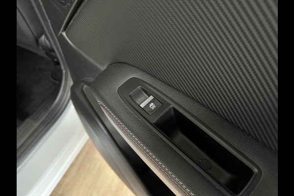 Renault Captur 1.3 TCe 140 R.S. Line | Groot 9,3" Navi | ACC | 360 | Stoel-Stuur-Voorruit verw | Blindspot | 100% Dealer onderhouden!