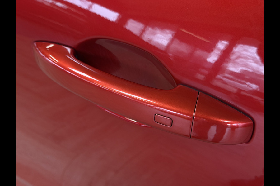 Renault Clio 1.0 TCe 90pk Intens | Navi | 360 | Stuur & Stoelverwarming | Carplay | 17" | Led | 100% onderhouden!