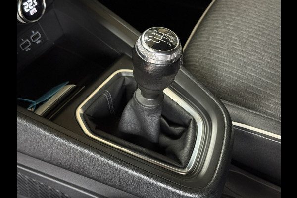 Renault Clio 1.0 TCe 90pk Intens | Navi | 360 | Stuur & Stoelverwarming | Carplay | 17" | Led | 100% onderhouden!