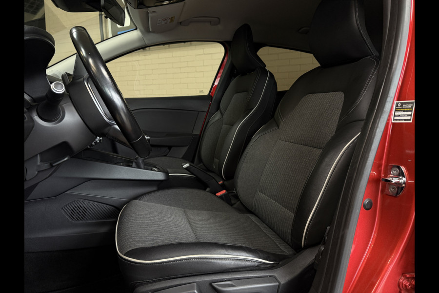 Renault Clio 1.0 TCe 90pk Intens | Navi | 360 | Stuur & Stoelverwarming | Carplay | 17" | Led | 100% onderhouden!