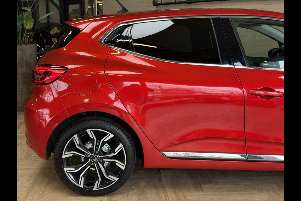 Renault Clio 1.0 TCe 90pk Intens | Navi | 360 | Stuur & Stoelverwarming | Carplay | 17" | Led | 100% onderhouden!