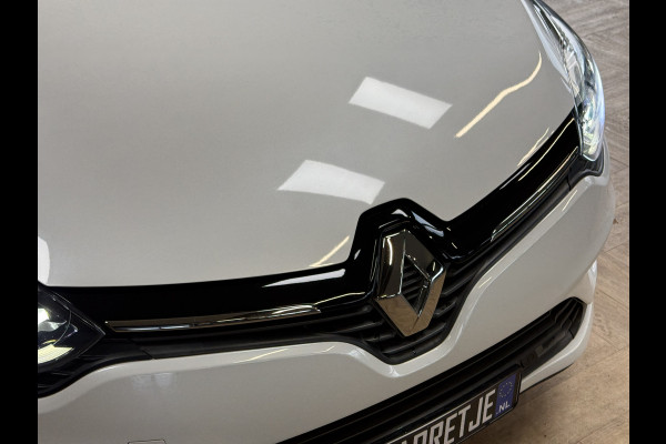 Renault Clio 1.2 TCe 120pk AUT Intens | Navi | Led | Camera | PDC V+A | 16" | Stoelverwarming | 100% Dealer onderhouden!