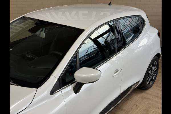 Renault Clio 1.2 TCe 120pk AUT Intens | Navi | Led | Camera | PDC V+A | 16" | Stoelverwarming | 100% Dealer onderhouden!