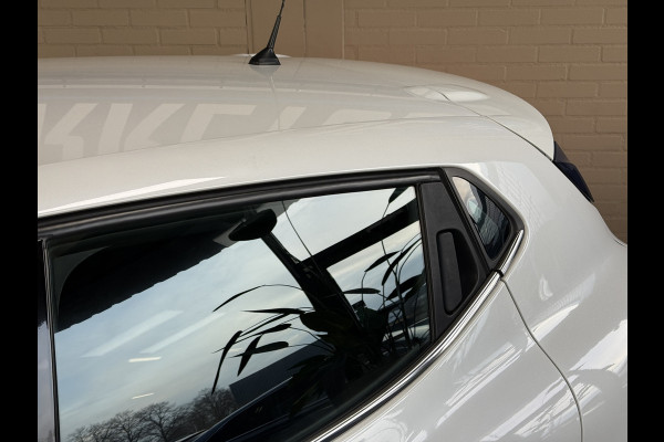 Renault Clio 1.2 TCe 120pk AUT Intens | Navi | Led | Camera | PDC V+A | 16" | Stoelverwarming | 100% Dealer onderhouden!