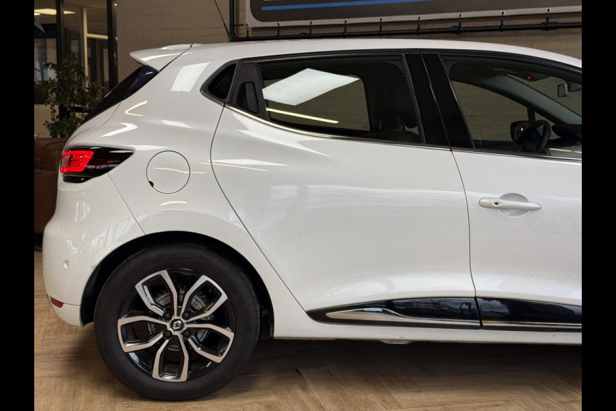 Renault Clio 1.2 TCe 120pk AUT Intens | Navi | Led | Camera | PDC V+A | 16" | Stoelverwarming | 100% Dealer onderhouden!