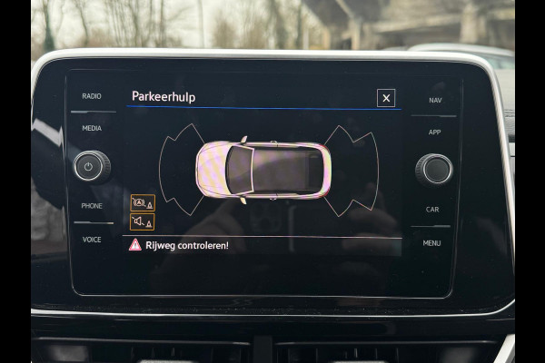 Volkswagen T-Roc Cabrio 1.5 TSI 150PK DSG R-LINE SPORT LED/NAVI/CARPLAY/FABRIEKS GARANTIE