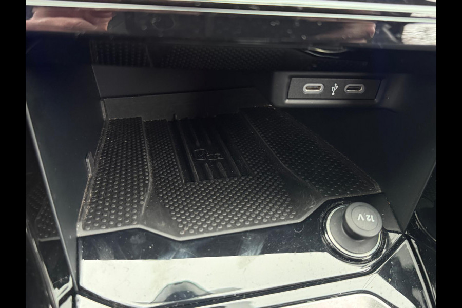 Volkswagen T-Roc Cabrio 1.5 TSI 150PK DSG R-LINE SPORT LED/NAVI/CARPLAY/FABRIEKS GARANTIE