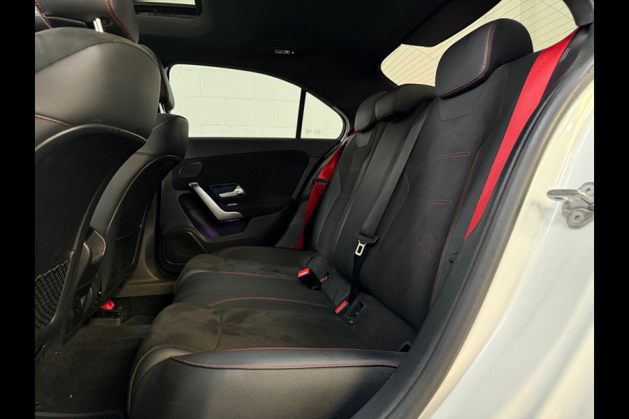 Mercedes-Benz A-Klasse AMG A35 4MATIC Premium Panoramadak, Burmester