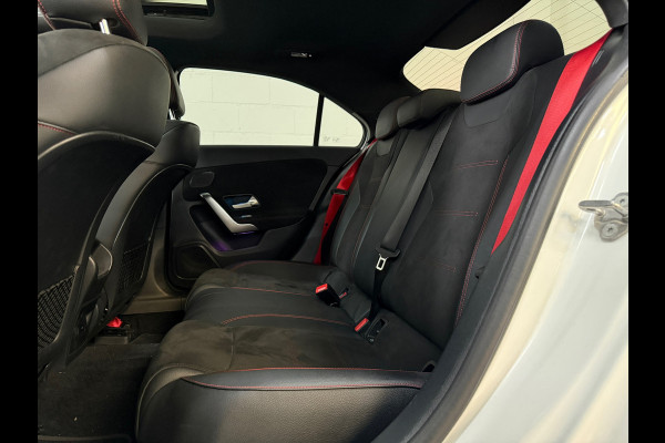 Mercedes-Benz A-Klasse AMG A35 4MATIC Premium Panoramadak, Burmester