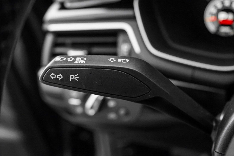 Audi A5 Sportback 35 TFSI S Edition Competition Pano Matrix Zwart Optiek 19"