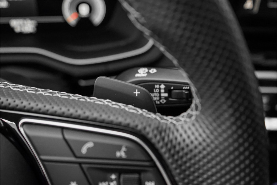 Audi A5 Sportback 35 TFSI S Edition Competition Pano Matrix Zwart Optiek 19"