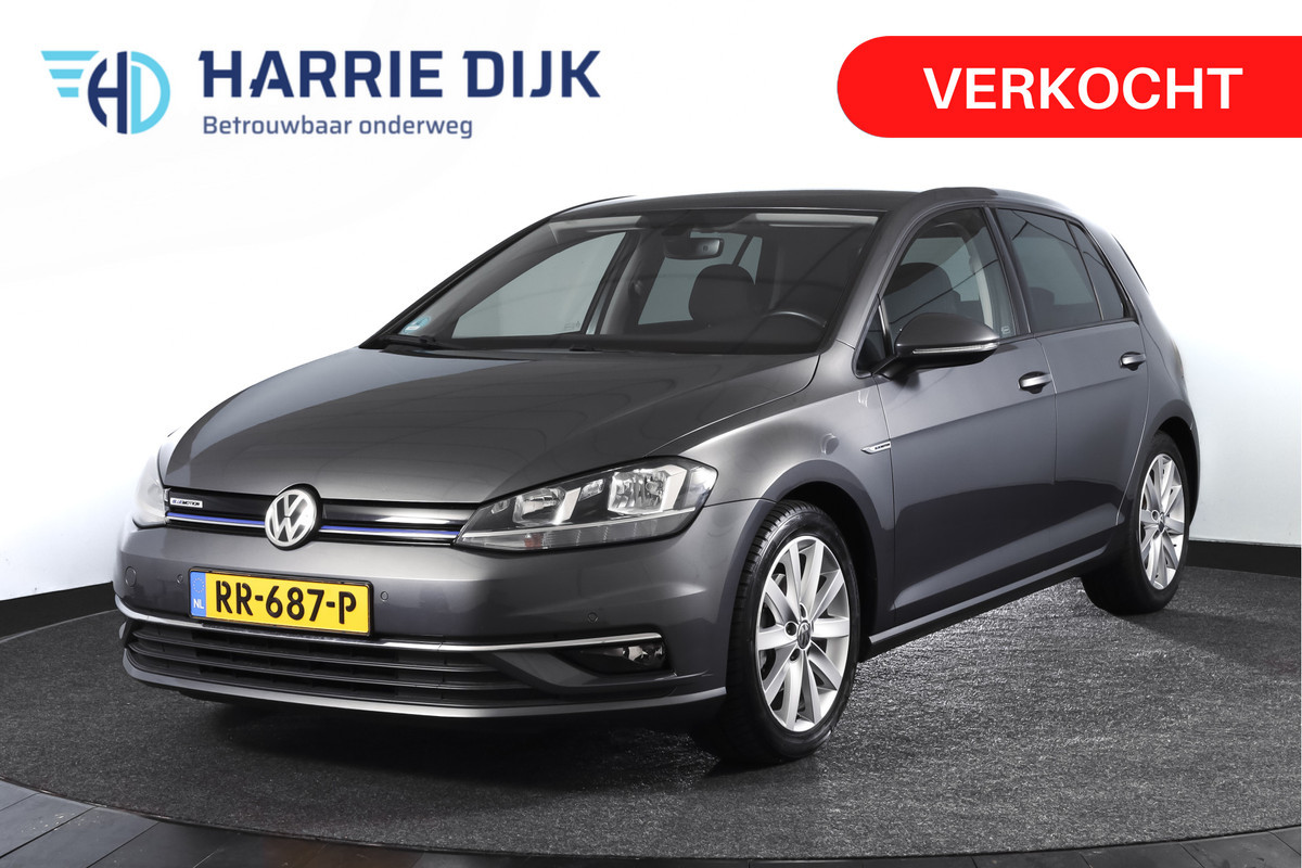 Volkswagen Golf 1.5 TSI 130 PK Comfortline Business | Adapt. Cruise | Stoelverw. | PDC | NAV + App. Connect | ECC | Trekhaak | DAB | LM 17" |