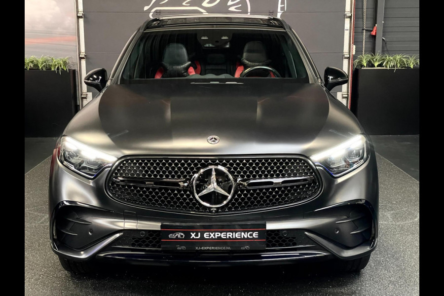 Mercedes-Benz GLC 300de 4MATIC AMG Line PANODAK HUD