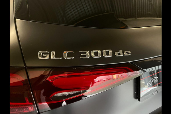Mercedes-Benz GLC 300de 4MATIC AMG Line PANODAK HUD