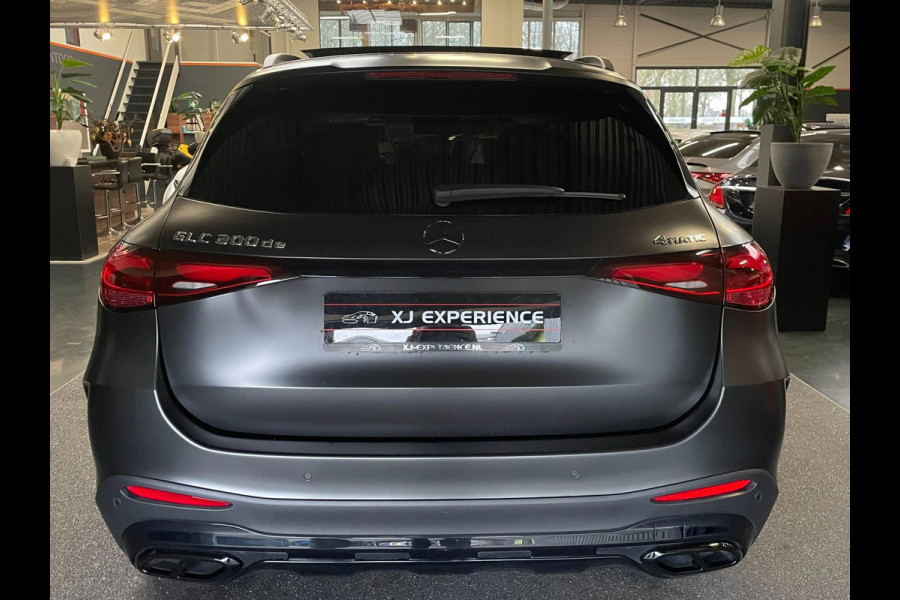 Mercedes-Benz GLC 300de 4MATIC AMG Line PANODAK HUD