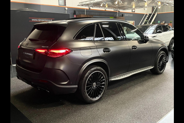 Mercedes-Benz GLC 300de 4MATIC AMG Line PANODAK HUD