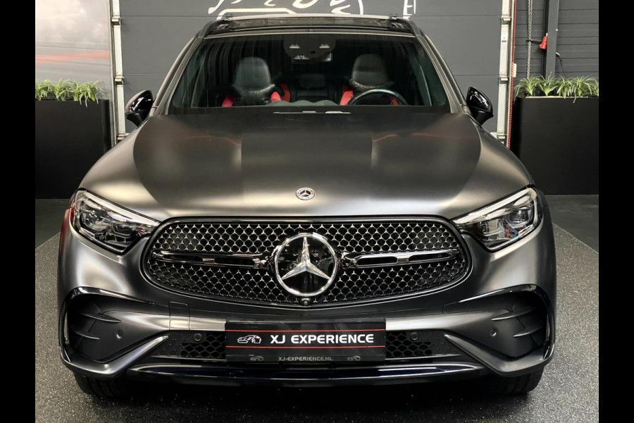 Mercedes-Benz GLC 300de 4MATIC AMG Line PANODAK HUD