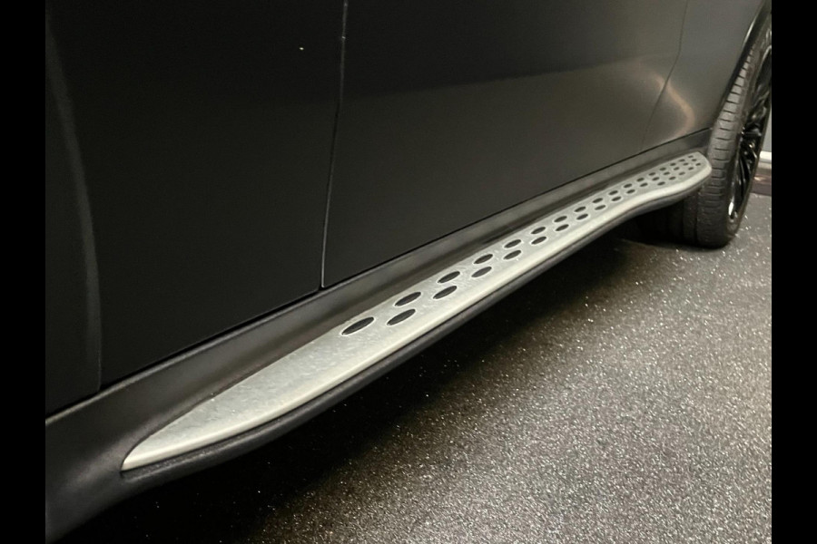 Mercedes-Benz GLC 300de 4MATIC AMG Line PANODAK HUD