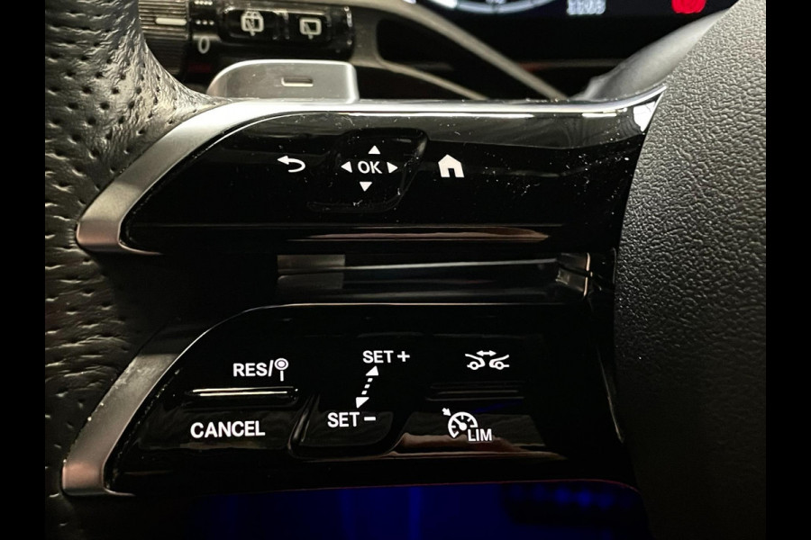 Mercedes-Benz GLC 300de 4MATIC AMG Line PANODAK HUD