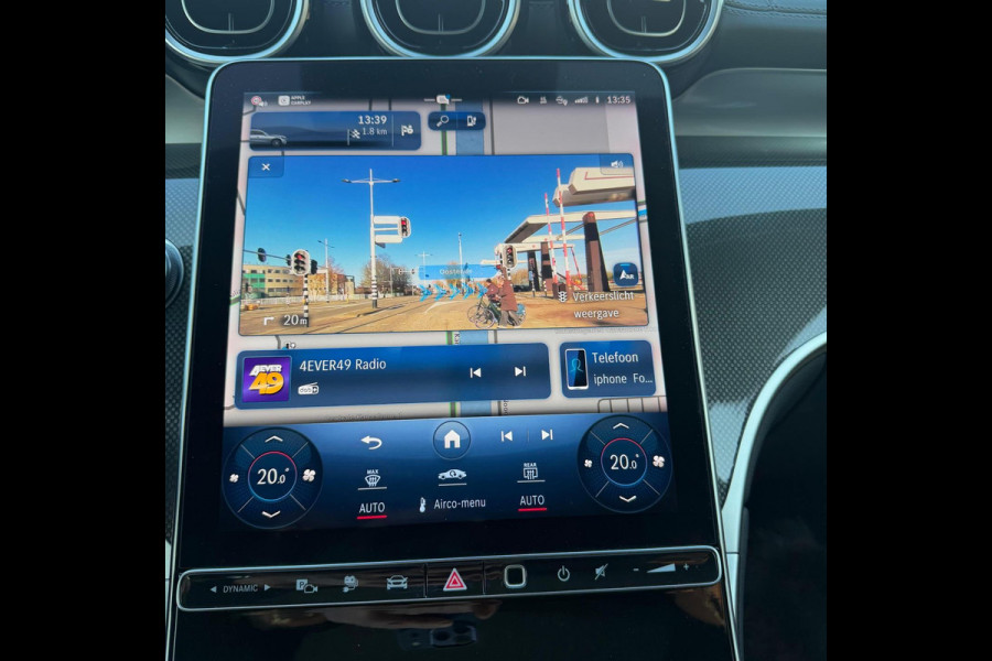 Mercedes-Benz GLC 300de 4MATIC AMG Line PANODAK HUD