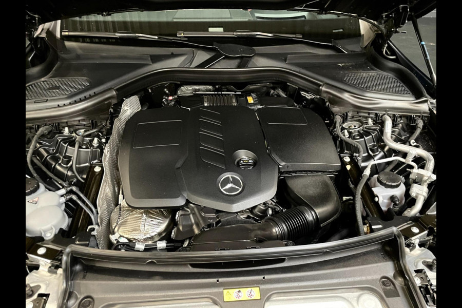 Mercedes-Benz GLC 300de 4MATIC AMG Line PANODAK HUD