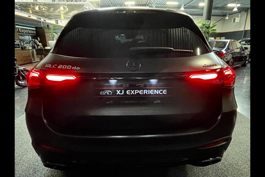 Mercedes-Benz GLC 300de 4MATIC AMG Line PANODAK HUD