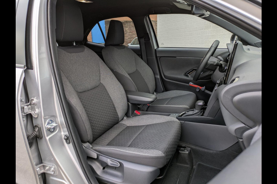 Toyota Yaris Cross 1.5 Hybrid 130|Adaptive-Cruise|Afn.Trekhaak|LED|Keyless-Entry/Go|Stoel/Stuurverwarming