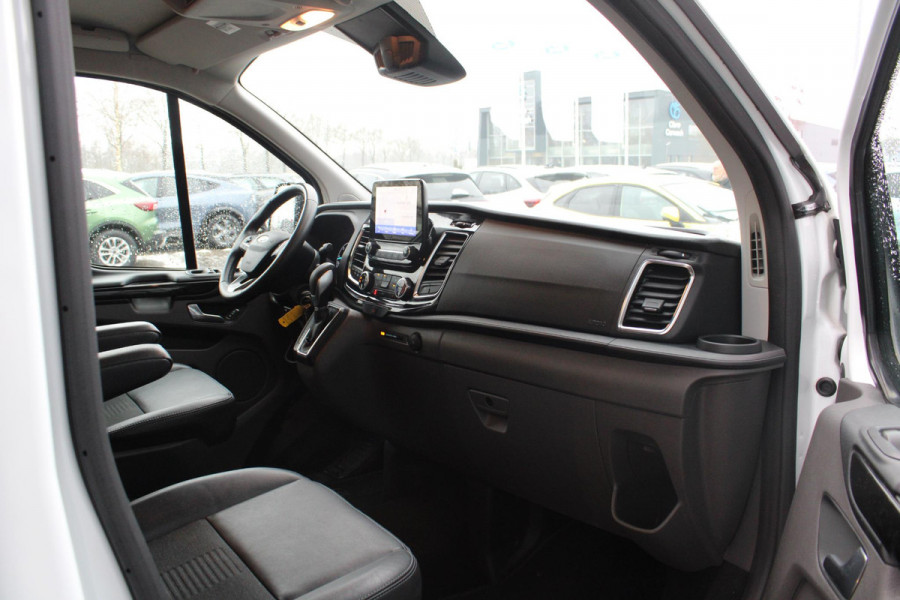 Ford Transit Custom 320 2.0 TDCI L2H1 Limited DC | Trekhaak | Stoelverwarming | Navigatie | Camera | Cruise Control Adaptive |