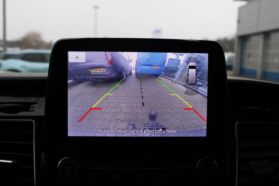 Ford Transit Custom 320 2.0 TDCI L2H1 Limited DC | Trekhaak | Stoelverwarming | Navigatie | Camera | Cruise Control Adaptive |