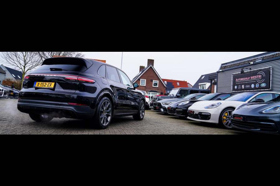 Porsche Cayenne 3.0 E-Hybrid | Sport Chrono | Panorama | Luxe Leder | Luchtvering | Bose Surround sound | Soft Close | Luchtvering