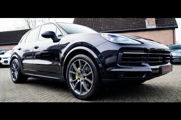 Porsche Cayenne 3.0 E-Hybrid | Sport Chrono | Panorama | Luxe Leder | Luchtvering | Bose Surround sound | Soft Close | Luchtvering