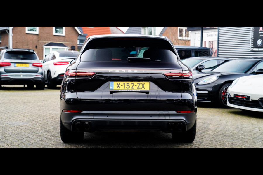 Porsche Cayenne 3.0 E-Hybrid | Sport Chrono | Panorama | Luxe Leder | Luchtvering | Bose Surround sound | Soft Close | Luchtvering