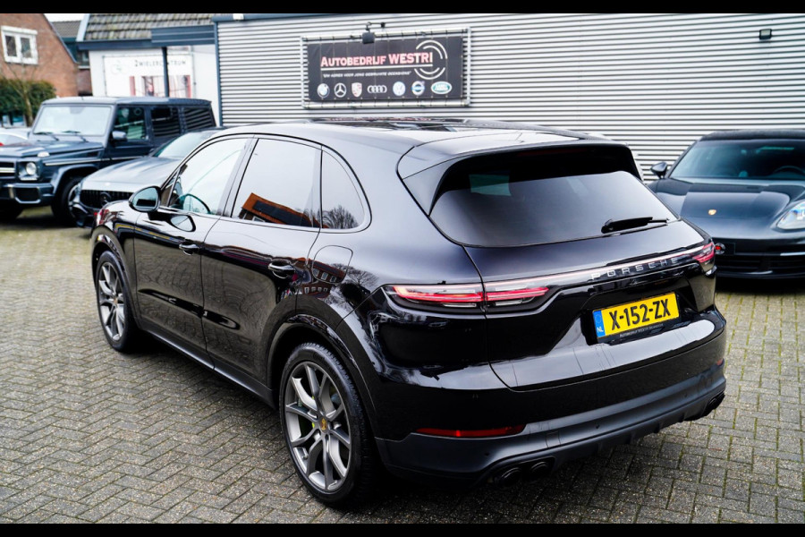 Porsche Cayenne 3.0 E-Hybrid | Sport Chrono | Panorama | Luxe Leder | Luchtvering | Bose Surround sound | Soft Close | Luchtvering