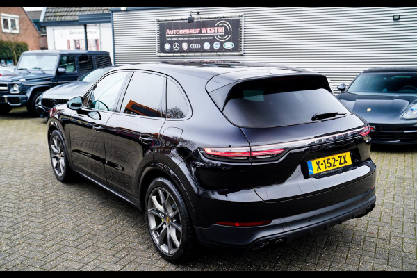 Porsche Cayenne 3.0 E-Hybrid | Sport Chrono | Panorama | Luxe Leder | Luchtvering | Bose Surround sound | Soft Close | Luchtvering