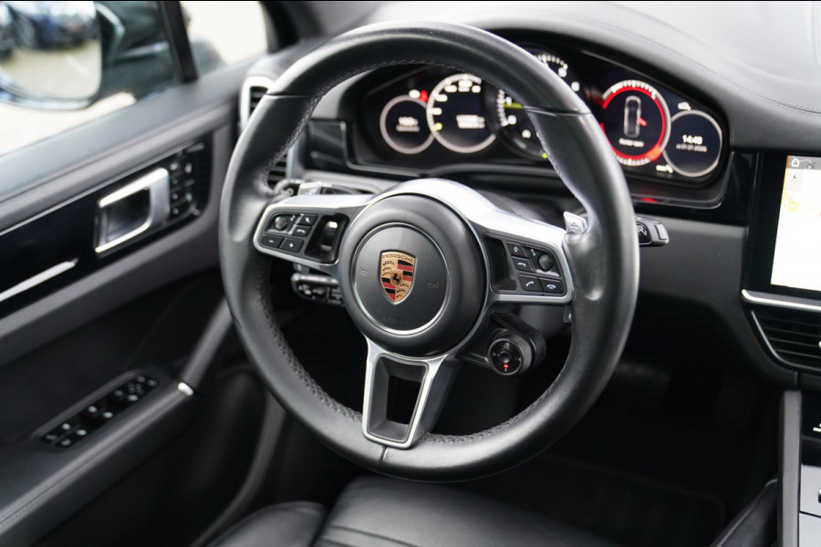 Porsche Cayenne 3.0 E-Hybrid | Sport Chrono | Panorama | Luxe Leder | Luchtvering | Bose Surround sound | Soft Close | Luchtvering