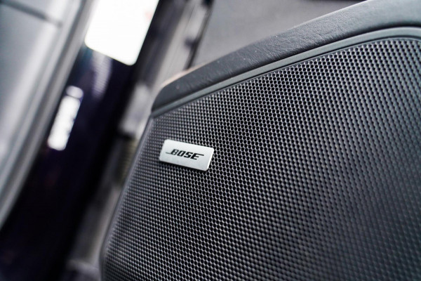 Porsche Cayenne 3.0 E-Hybrid | Sport Chrono | Panorama | Luxe Leder | Luchtvering | Bose Surround sound | Soft Close | Luchtvering