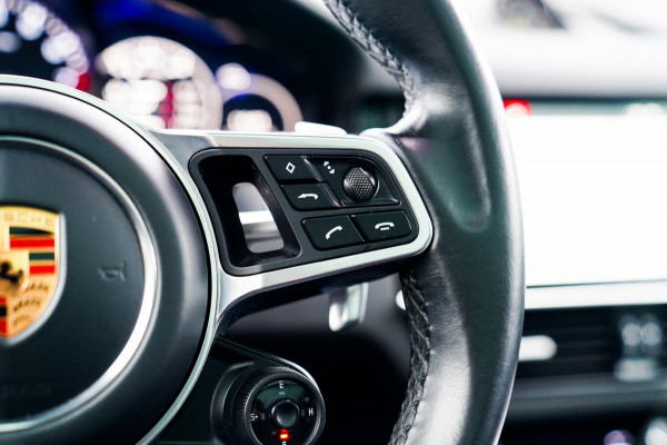 Porsche Cayenne 3.0 E-Hybrid | Sport Chrono | Panorama | Luxe Leder | Luchtvering | Bose Surround sound | Soft Close | Luchtvering