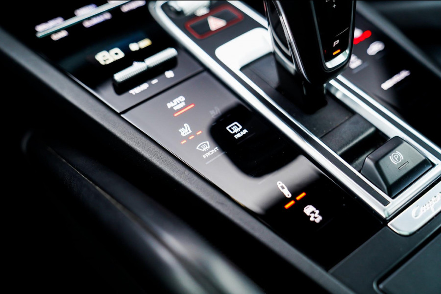 Porsche Cayenne 3.0 E-Hybrid | Sport Chrono | Panorama | Luxe Leder | Luchtvering | Bose Surround sound | Soft Close | Luchtvering