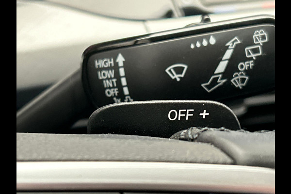 Volkswagen Golf 1.5 eTSI Life Business Navigatie Massage Stoel&stuur verwarming Orgineel Nederlands