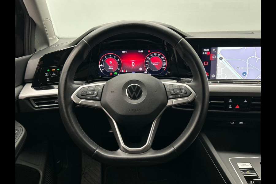 Volkswagen Golf 1.5 eTSI Life Business Navigatie Massage Stoel&stuur verwarming Orgineel Nederlands
