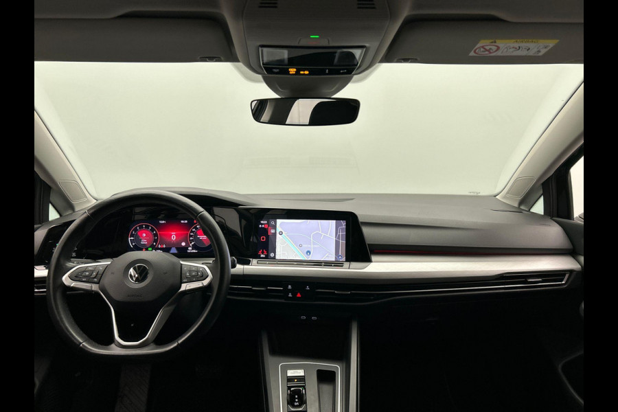 Volkswagen Golf 1.5 eTSI Life Business Navigatie Massage Stoel&stuur verwarming Orgineel Nederlands