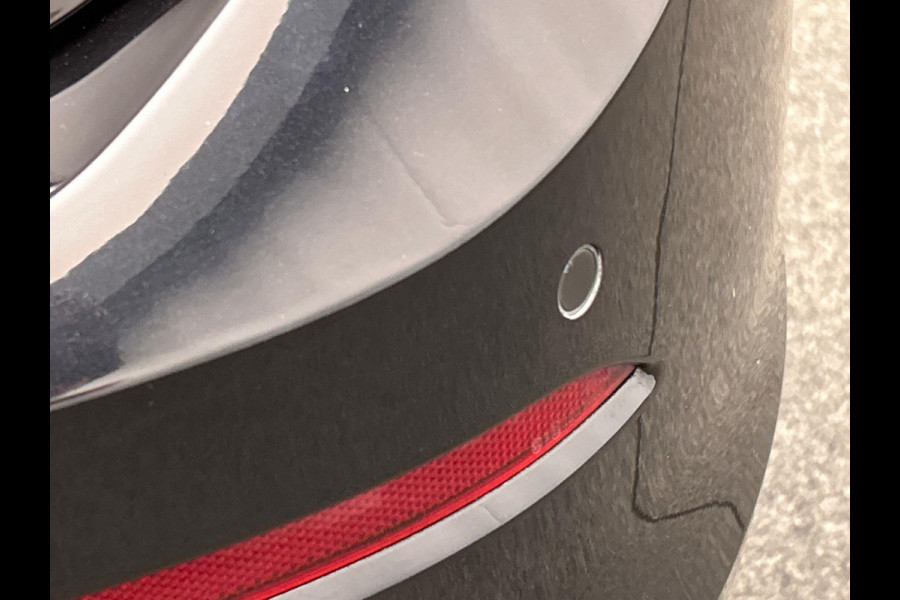 Volkswagen Golf 1.5 eTSI Life Business Navigatie Massage Stoel&stuur verwarming Orgineel Nederlands