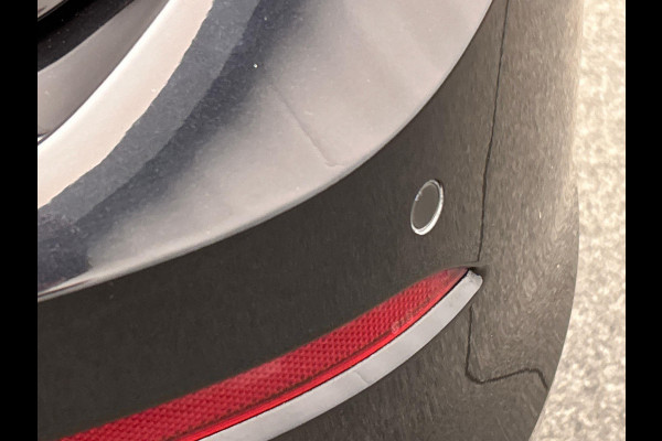 Volkswagen Golf 1.5 eTSI Life Business Navigatie Massage Stoel&stuur verwarming Orgineel Nederlands