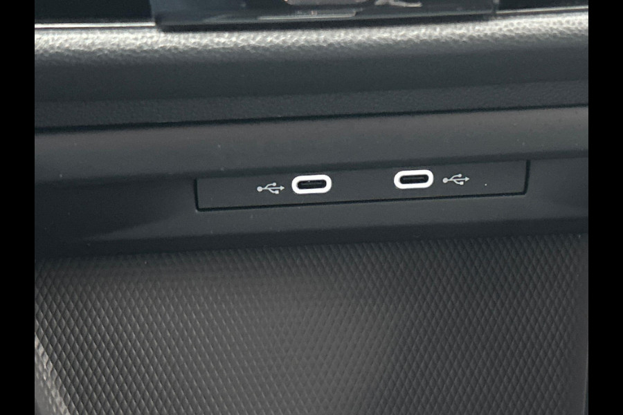 Volkswagen Golf 1.5 eTSI Life Business Navigatie Massage Stoel&stuur verwarming Orgineel Nederlands