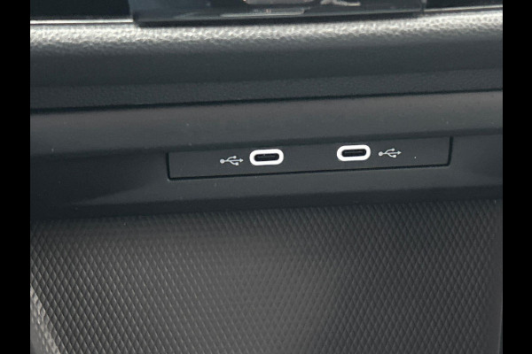 Volkswagen Golf 1.5 eTSI Life Business Navigatie Massage Stoel&stuur verwarming Orgineel Nederlands