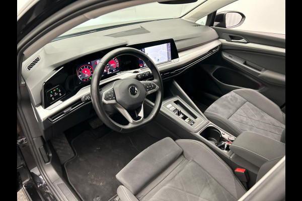 Volkswagen Golf 1.5 eTSI Life Business Navigatie Massage Stoel&stuur verwarming Orgineel Nederlands